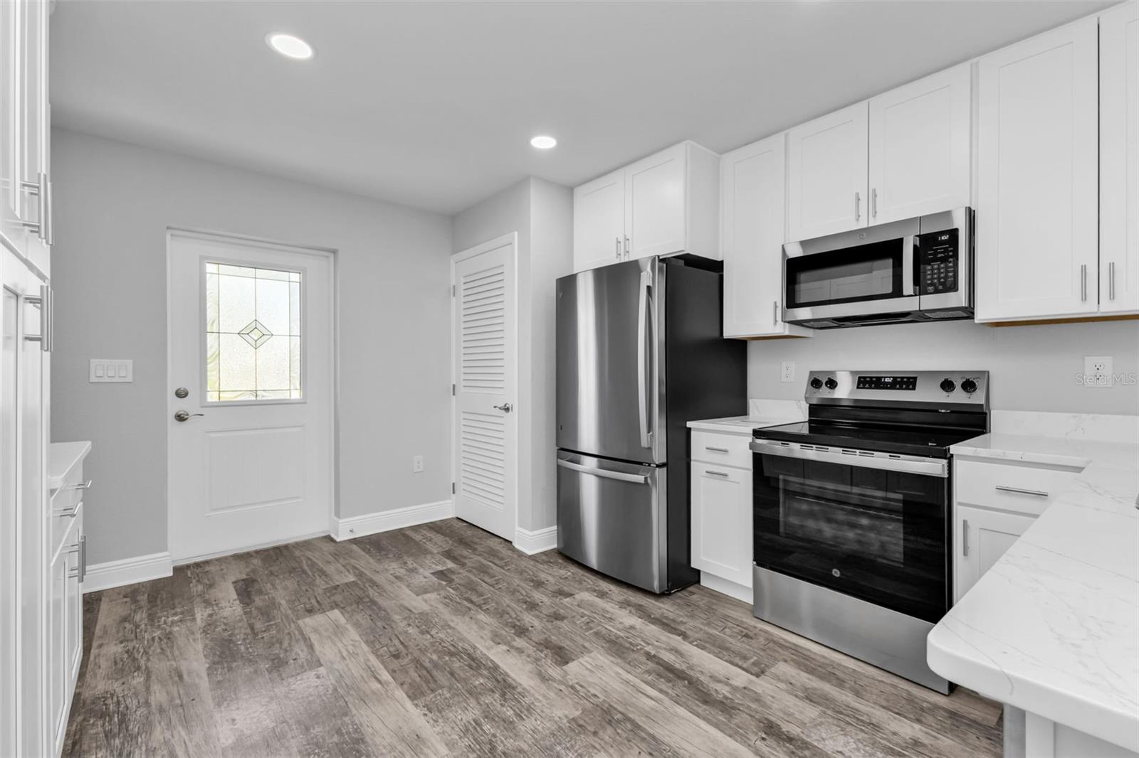 301 E VIRGINIA AVE, PUNTA GORDA, FL, 33950
