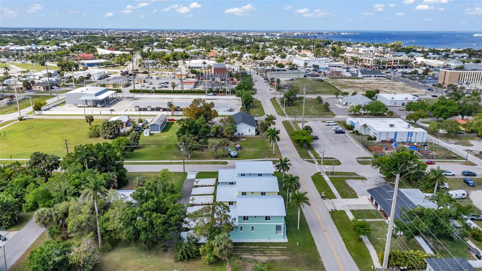 301 E VIRGINIA AVE, PUNTA GORDA, FL, 33950