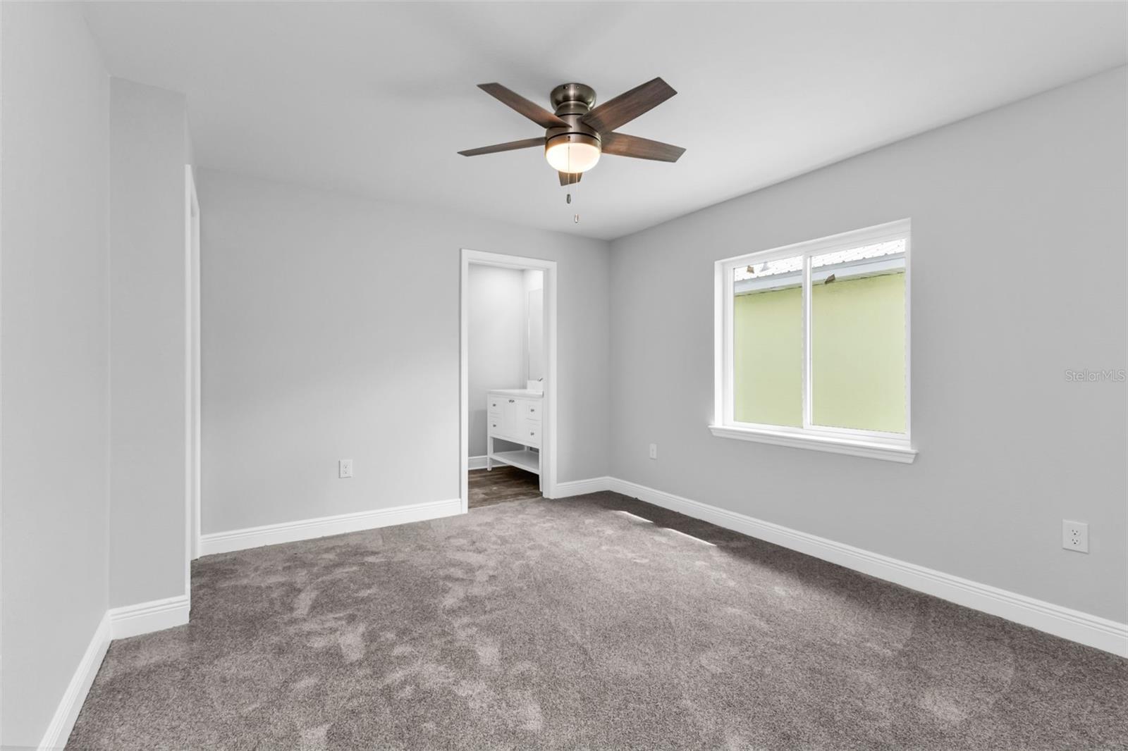 301 E VIRGINIA AVE, PUNTA GORDA, FL, 33950
