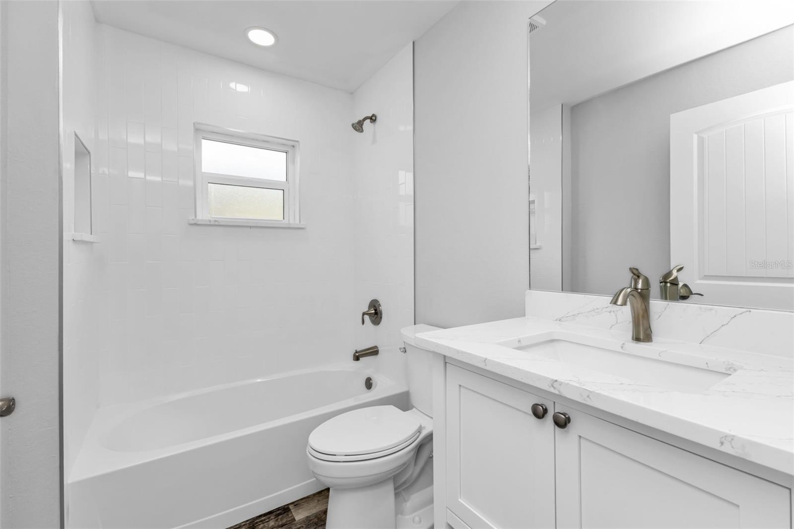 301 E VIRGINIA AVE, PUNTA GORDA, FL, 33950