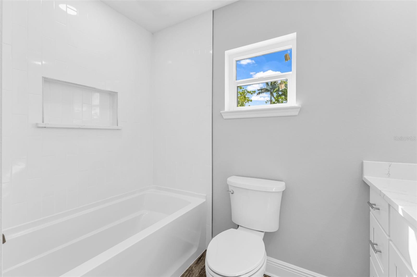 301 E VIRGINIA AVE, PUNTA GORDA, FL, 33950