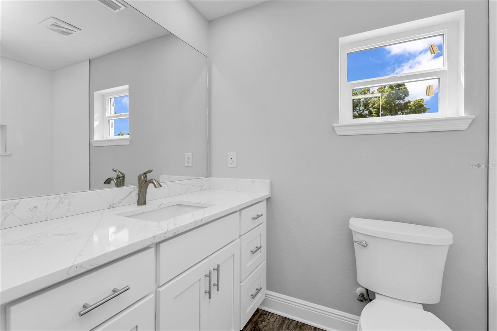 301 E VIRGINIA AVE, PUNTA GORDA, FL, 33950