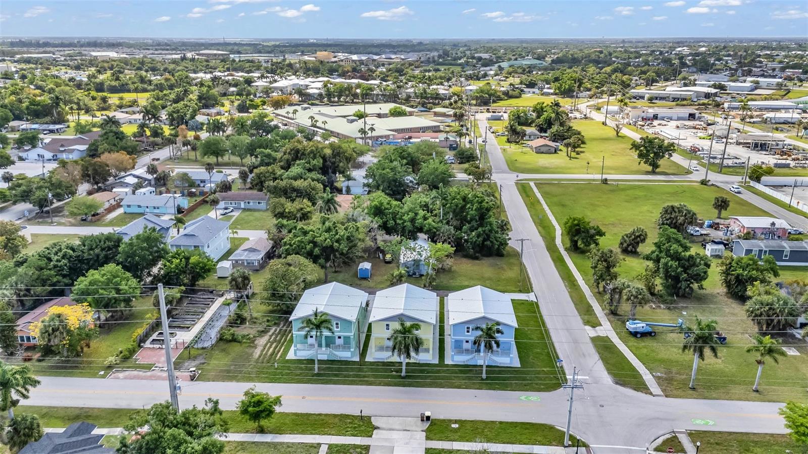 301 E VIRGINIA AVE, PUNTA GORDA, FL, 33950