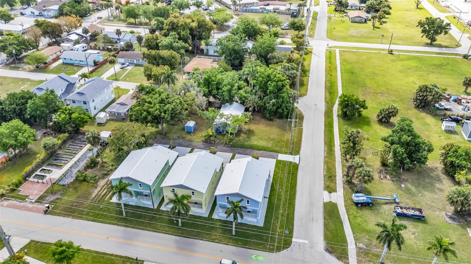 301 E VIRGINIA AVE, PUNTA GORDA, FL, 33950