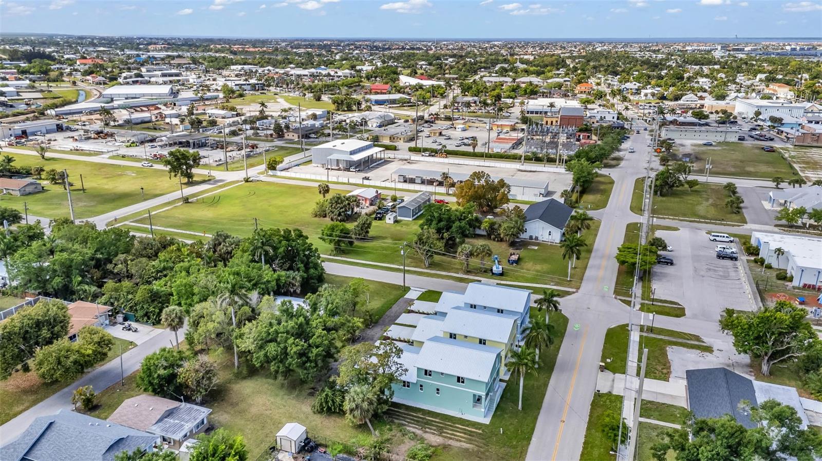 301 E VIRGINIA AVE, PUNTA GORDA, FL, 33950