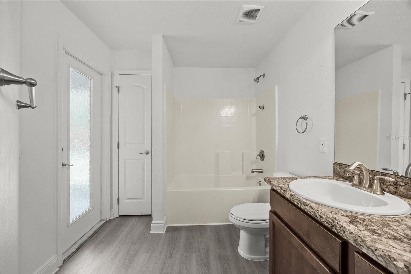 201 NE GREENBRIER AVE, PORT ST LUCIE, FL, 34983