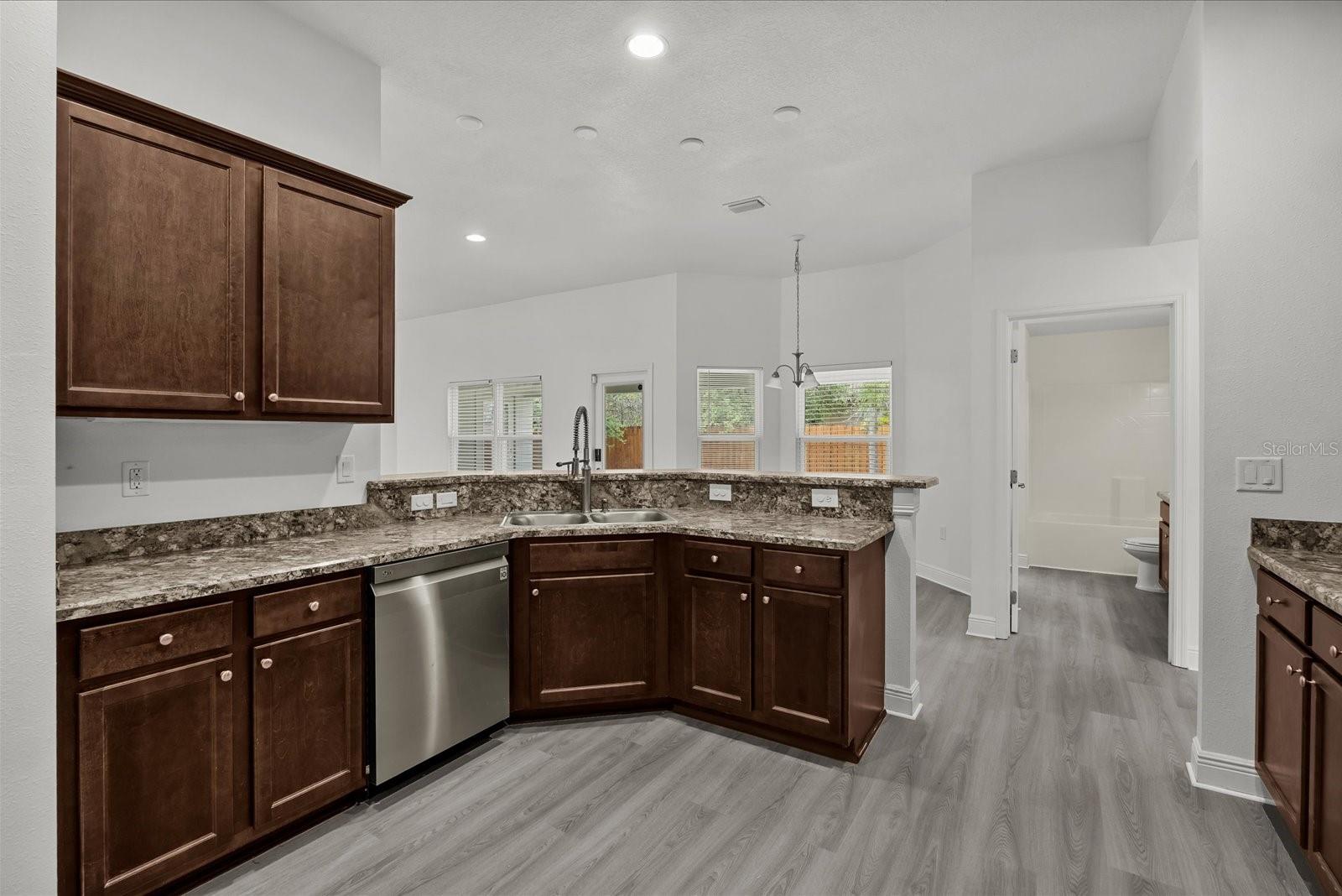 201 NE GREENBRIER AVE, PORT ST LUCIE, FL, 34983