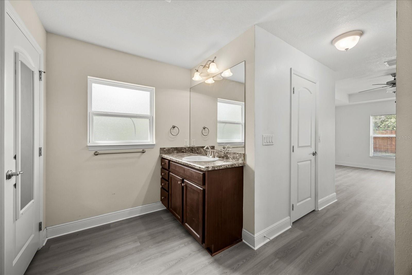201 NE GREENBRIER AVE, PORT ST LUCIE, FL, 34983