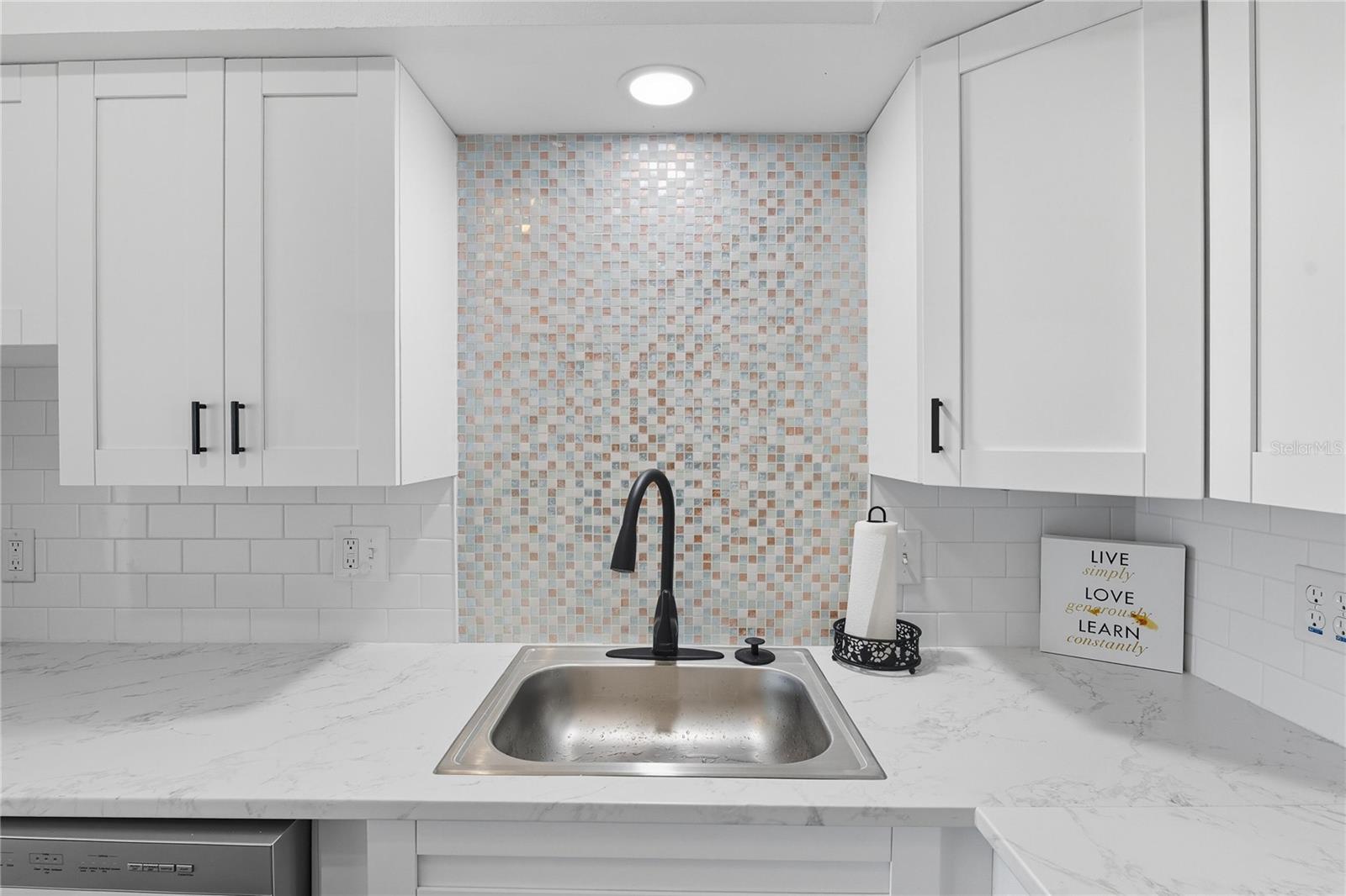 2257 WORLD PARKWAY BLVD W #61, CLEARWATER, FL, 33763