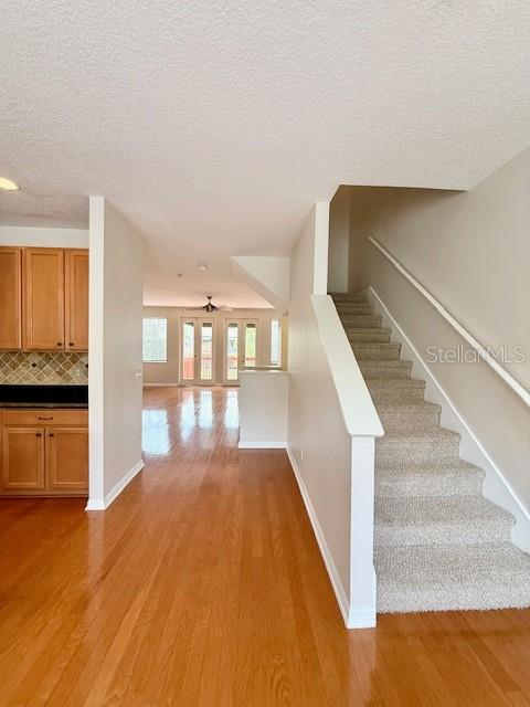 2947 POINTEVIEW DR, TAMPA, FL, 33611