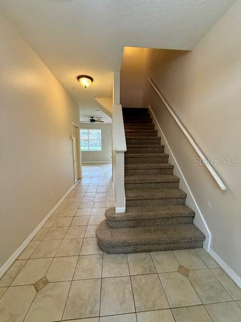 2947 POINTEVIEW DR, TAMPA, FL, 33611
