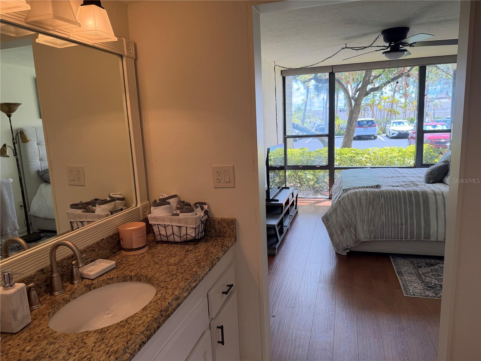 618 BIRD BAY DR S #110, VENICE, FL, 34285