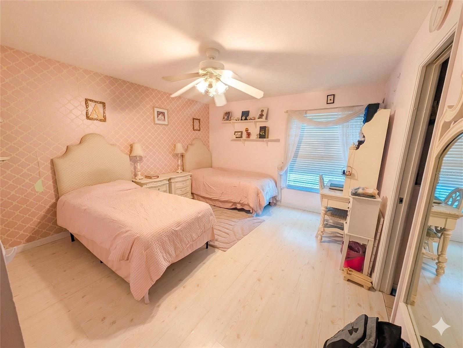 18027 PALM BREEZE DR, TAMPA, FL, 33647