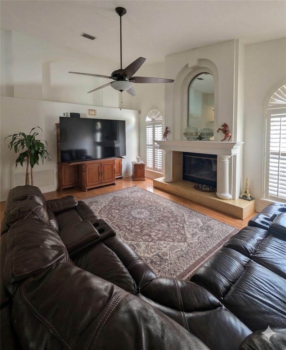 18027 PALM BREEZE DR, TAMPA, FL, 33647