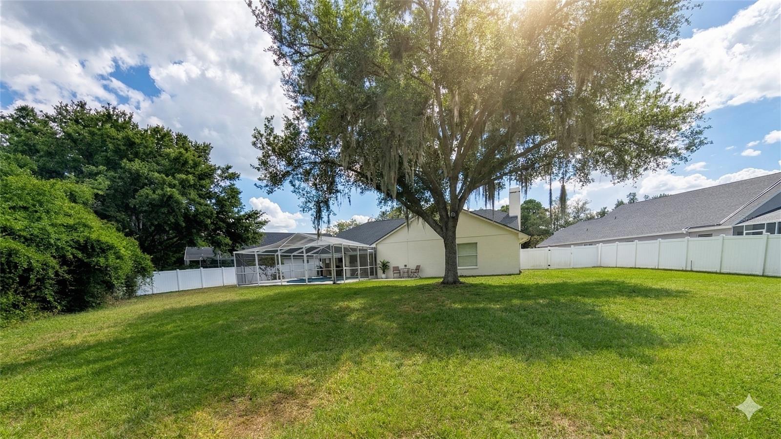 18027 PALM BREEZE DR, TAMPA, FL, 33647