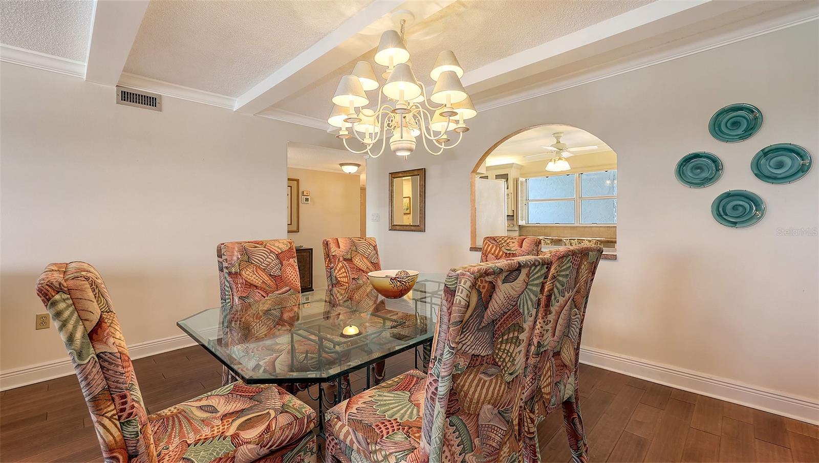 9393 MIDNIGHT PASS RD #P4, SARASOTA, FL, 34242