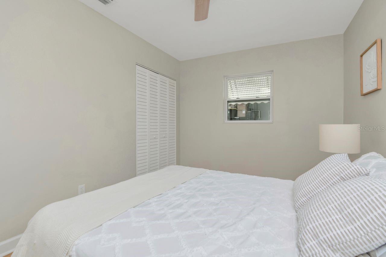 5132 OXFORD AVE N, ST PETERSBURG, FL, 33710