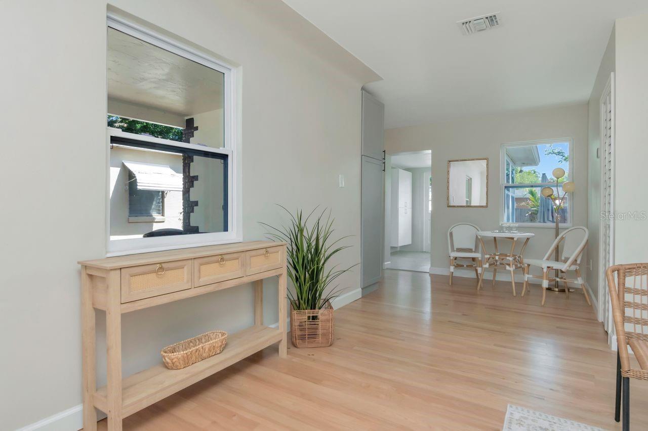 5132 OXFORD AVE N, ST PETERSBURG, FL, 33710