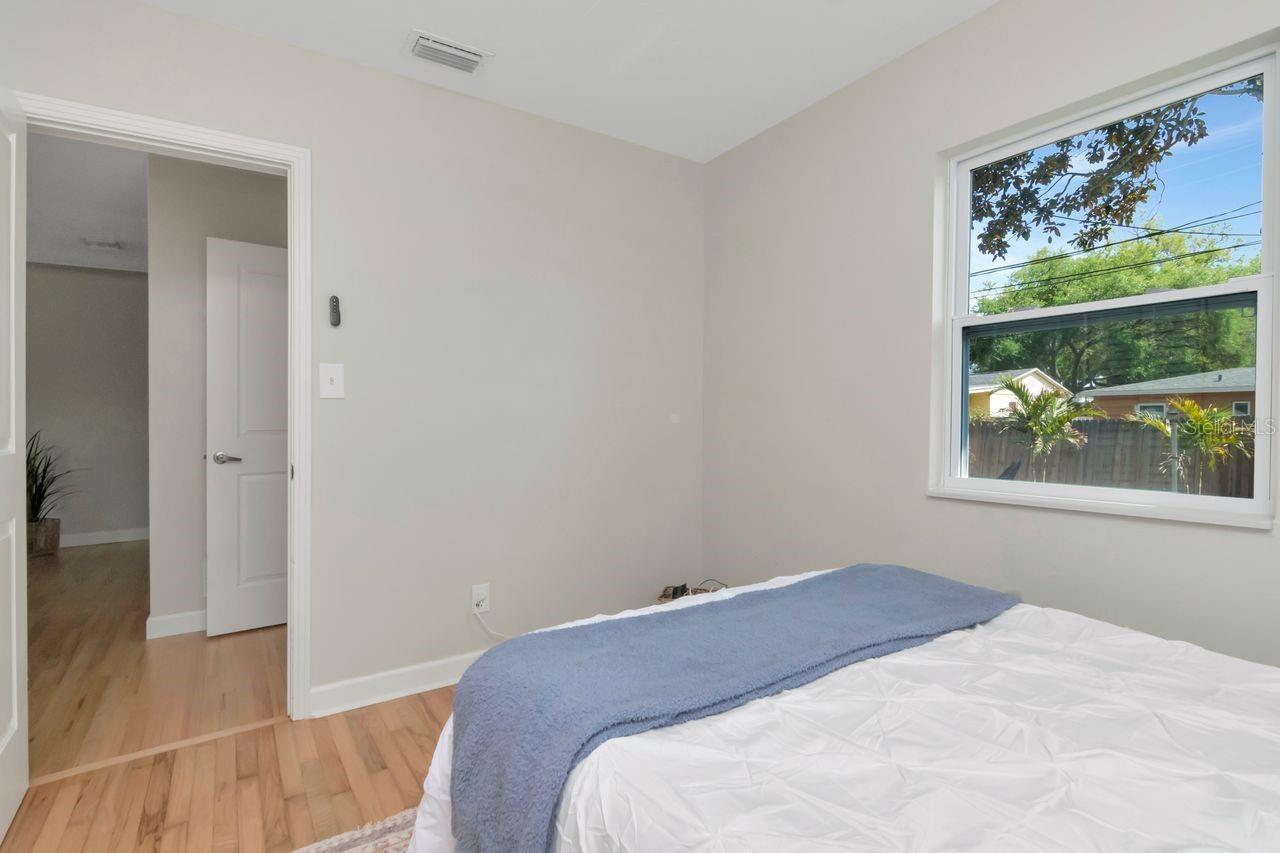 5132 OXFORD AVE N, ST PETERSBURG, FL, 33710