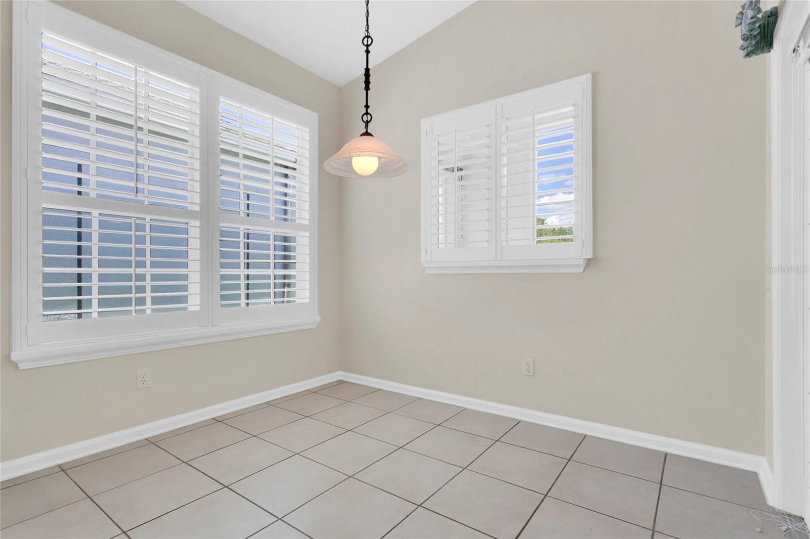 3433 CLEAR STREAM DR, ORLANDO, FL, 32822