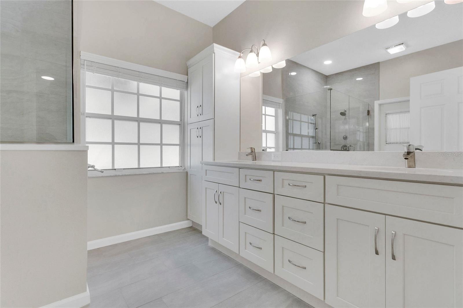 3433 CLEAR STREAM DR, ORLANDO, FL, 32822