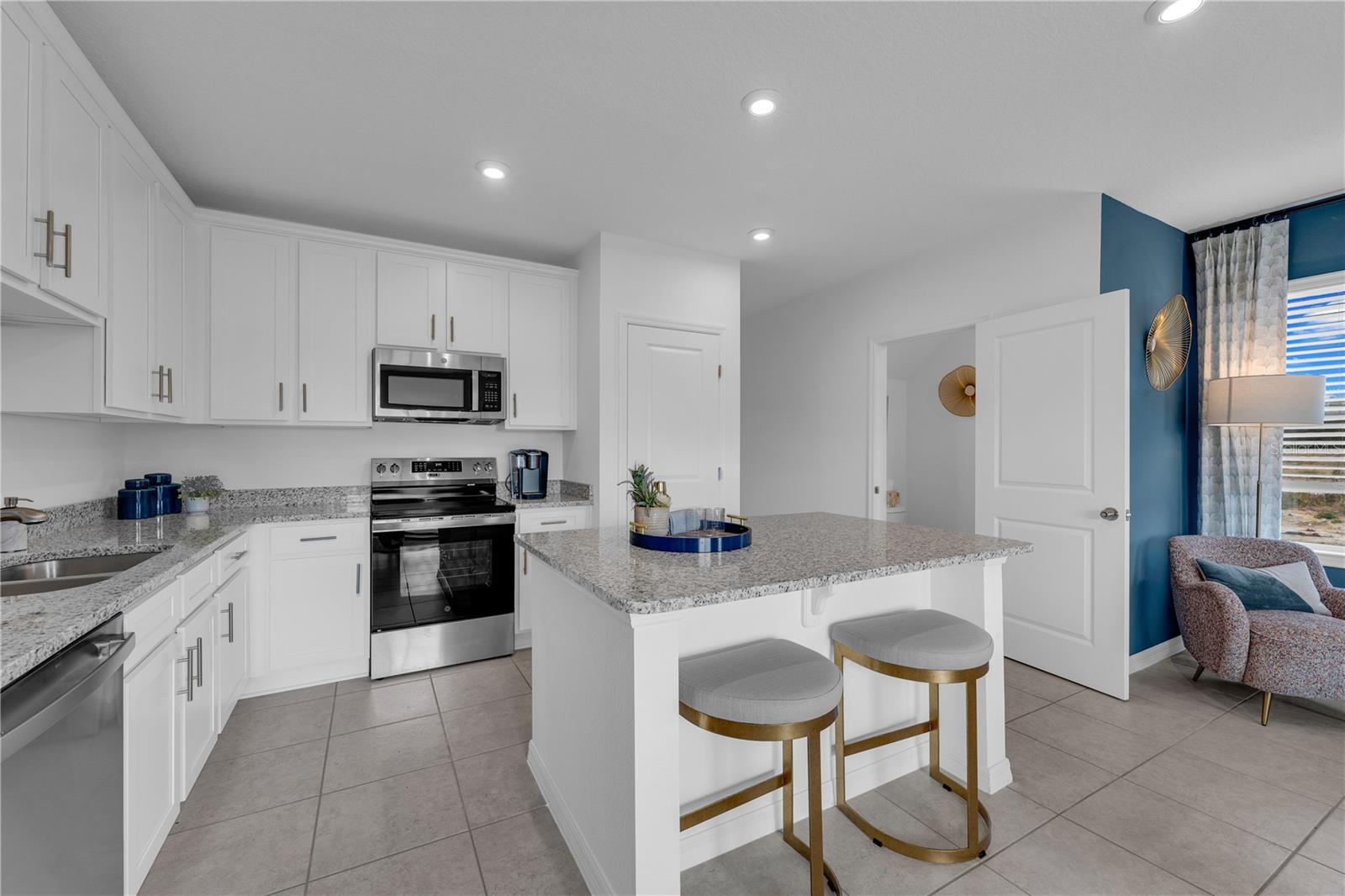 3039 JESSAMINE DR, TAVARES, FL, 32778