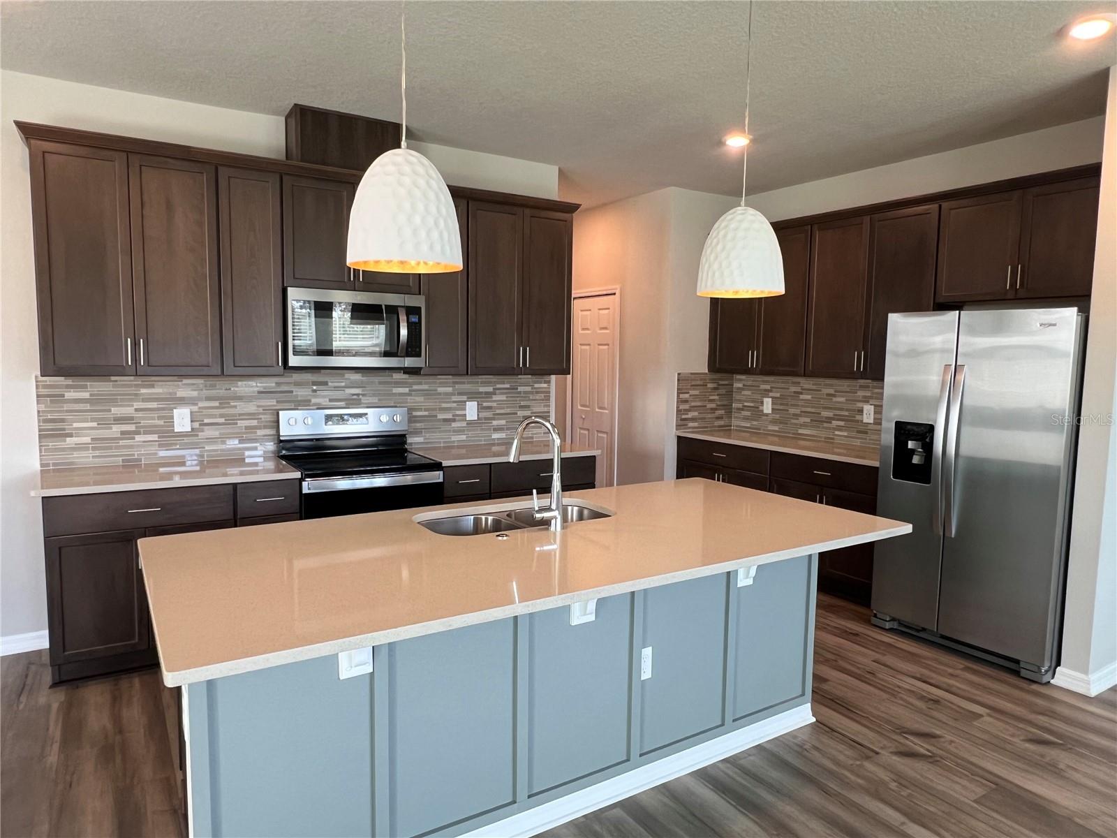 2321 MYSTIC MAZE LN, MINNEOLA, FL, 34715