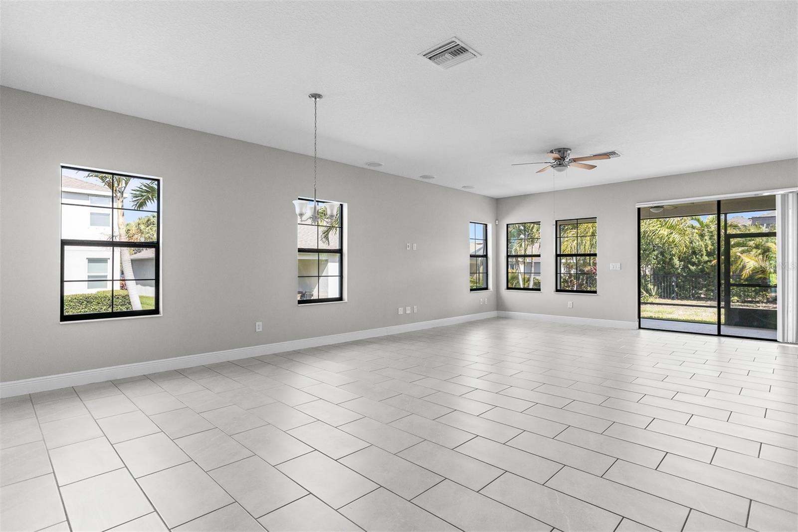 6906 PARADISO DR, APOLLO BEACH, FL, 33572