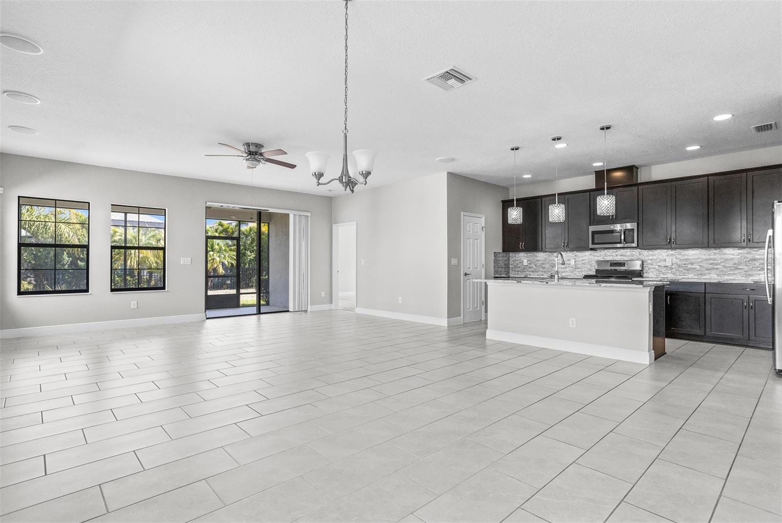 6906 PARADISO DR, APOLLO BEACH, FL, 33572