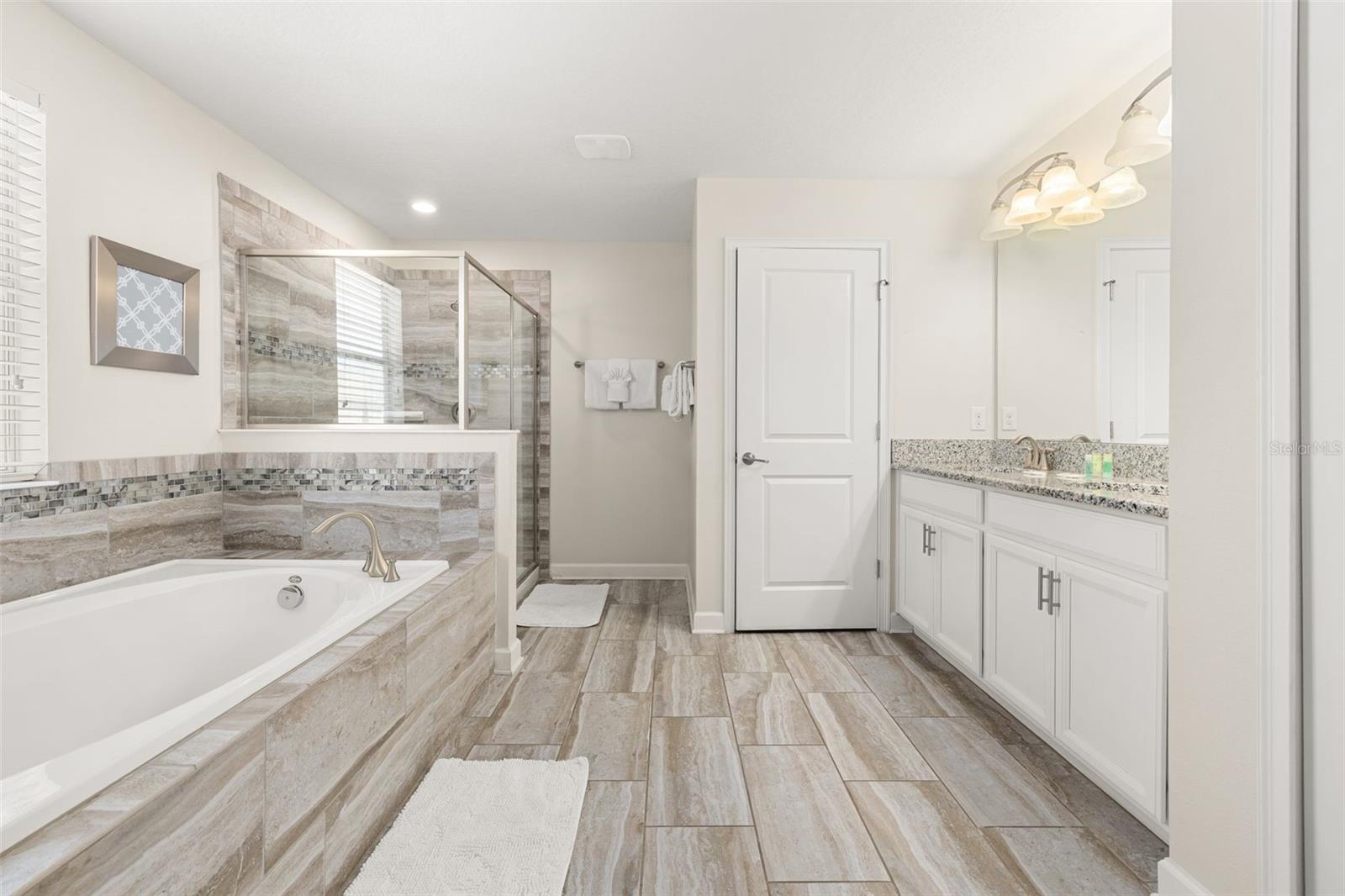 9044 SAND TRAP DR, DAVENPORT, FL, 33896