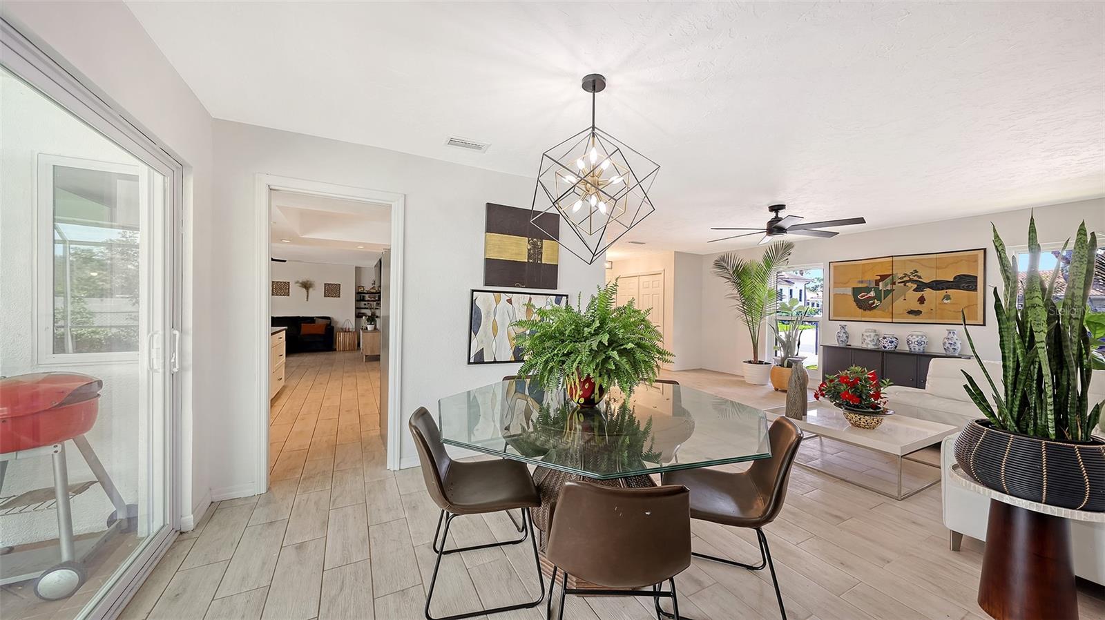 589 COMMONWEALTH LN, SARASOTA, FL, 34242