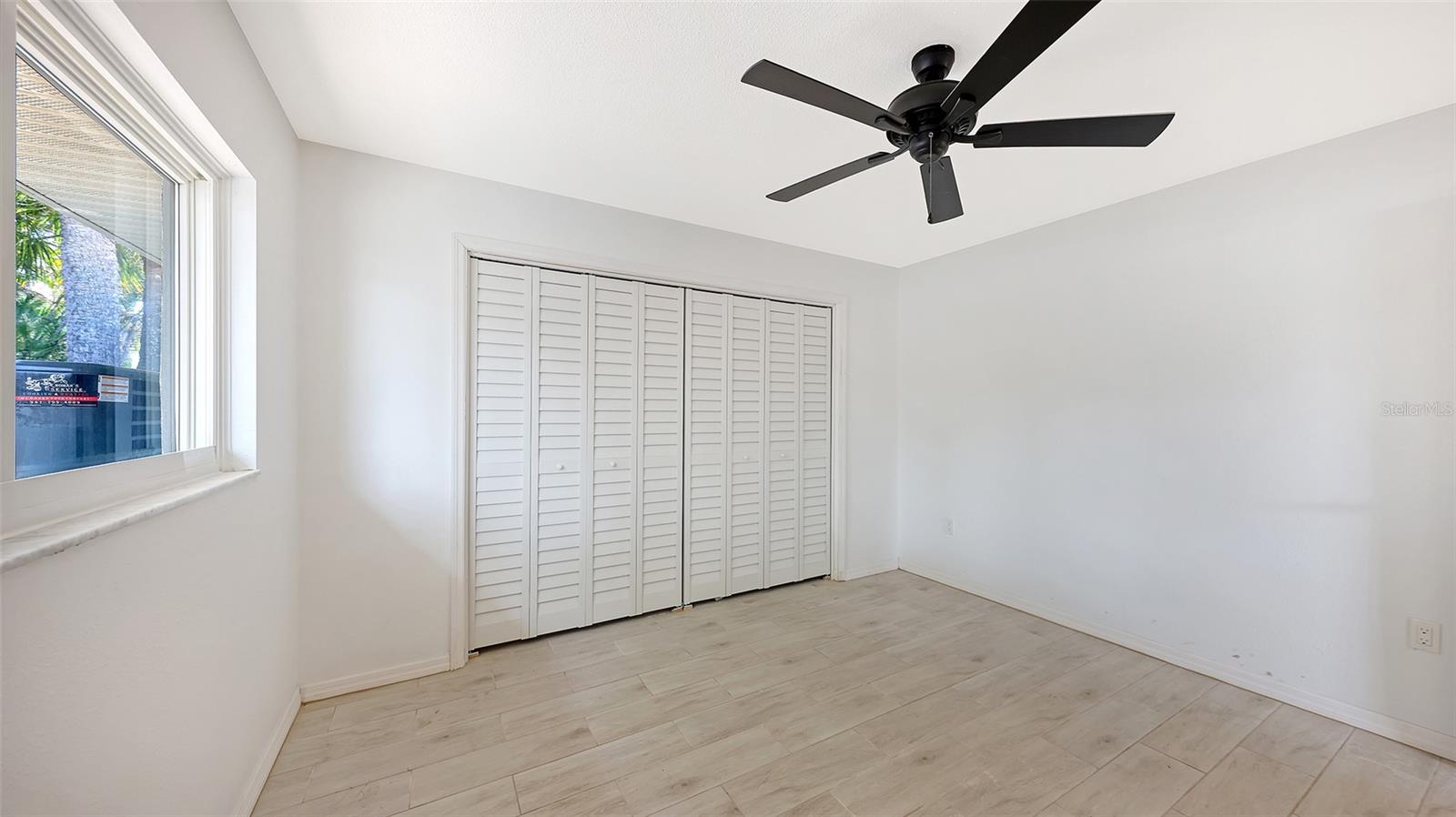 589 COMMONWEALTH LN, SARASOTA, FL, 34242