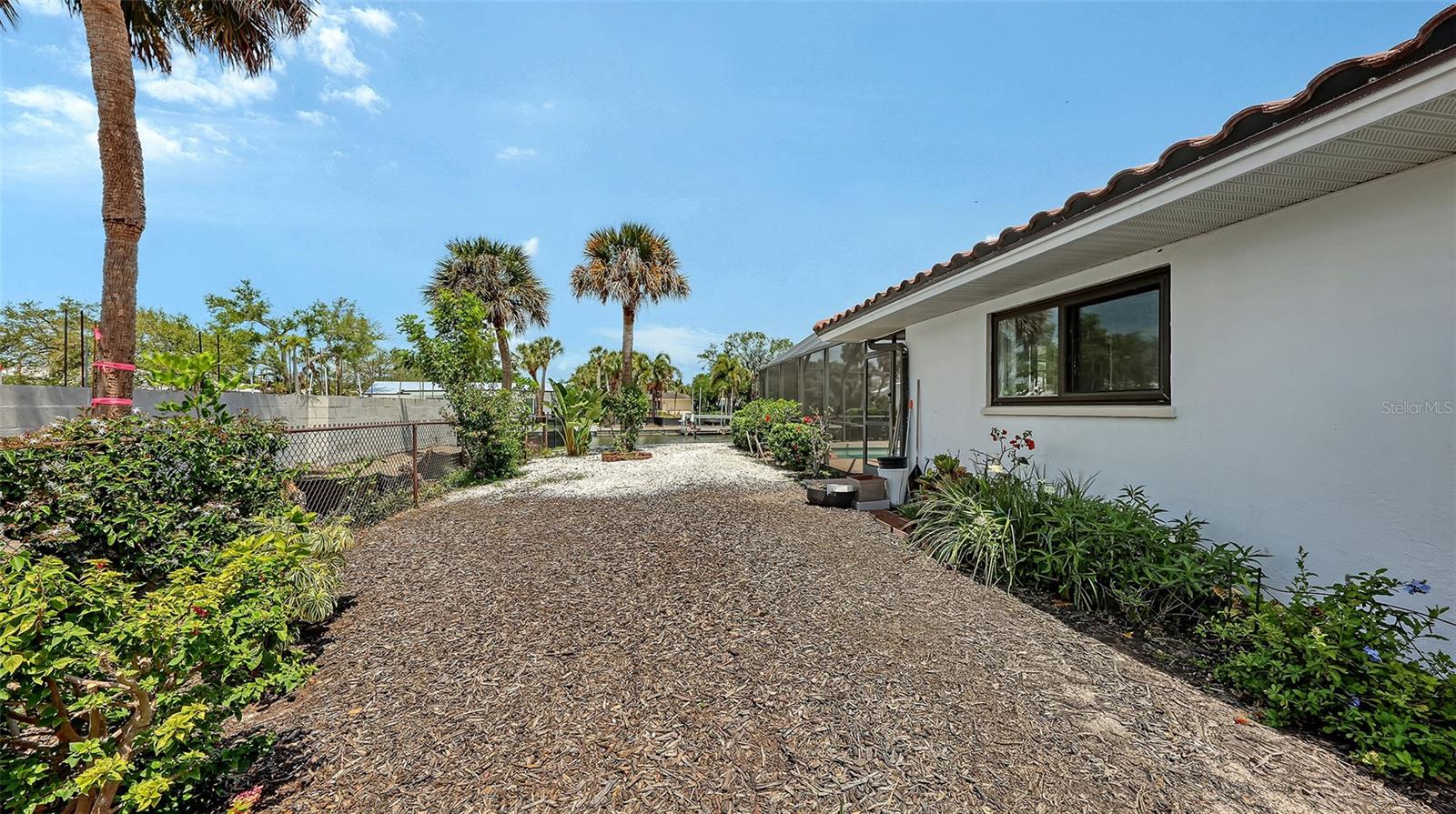 589 COMMONWEALTH LN, SARASOTA, FL, 34242