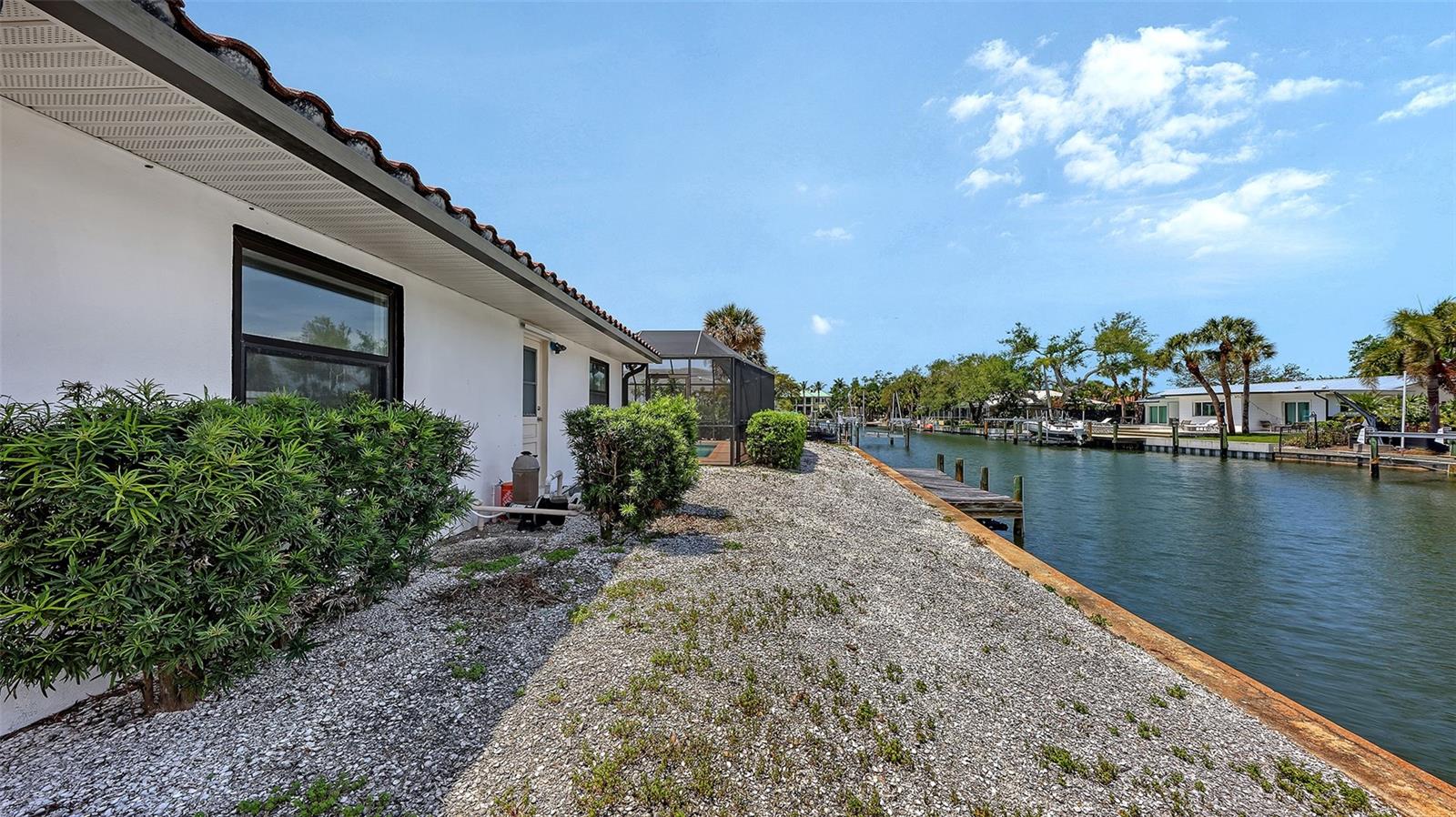 589 COMMONWEALTH LN, SARASOTA, FL, 34242