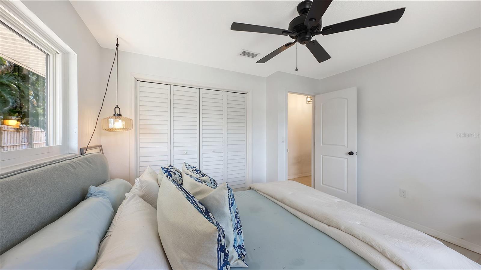 589 COMMONWEALTH LN, SARASOTA, FL, 34242