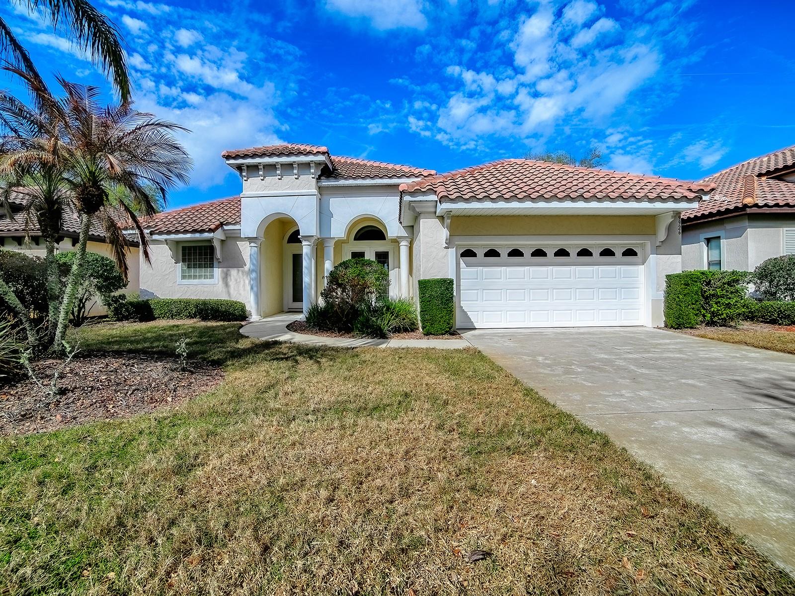 9926 SANTA BARBARA CT, HOWEY IN THE HILLS, FL, 34737