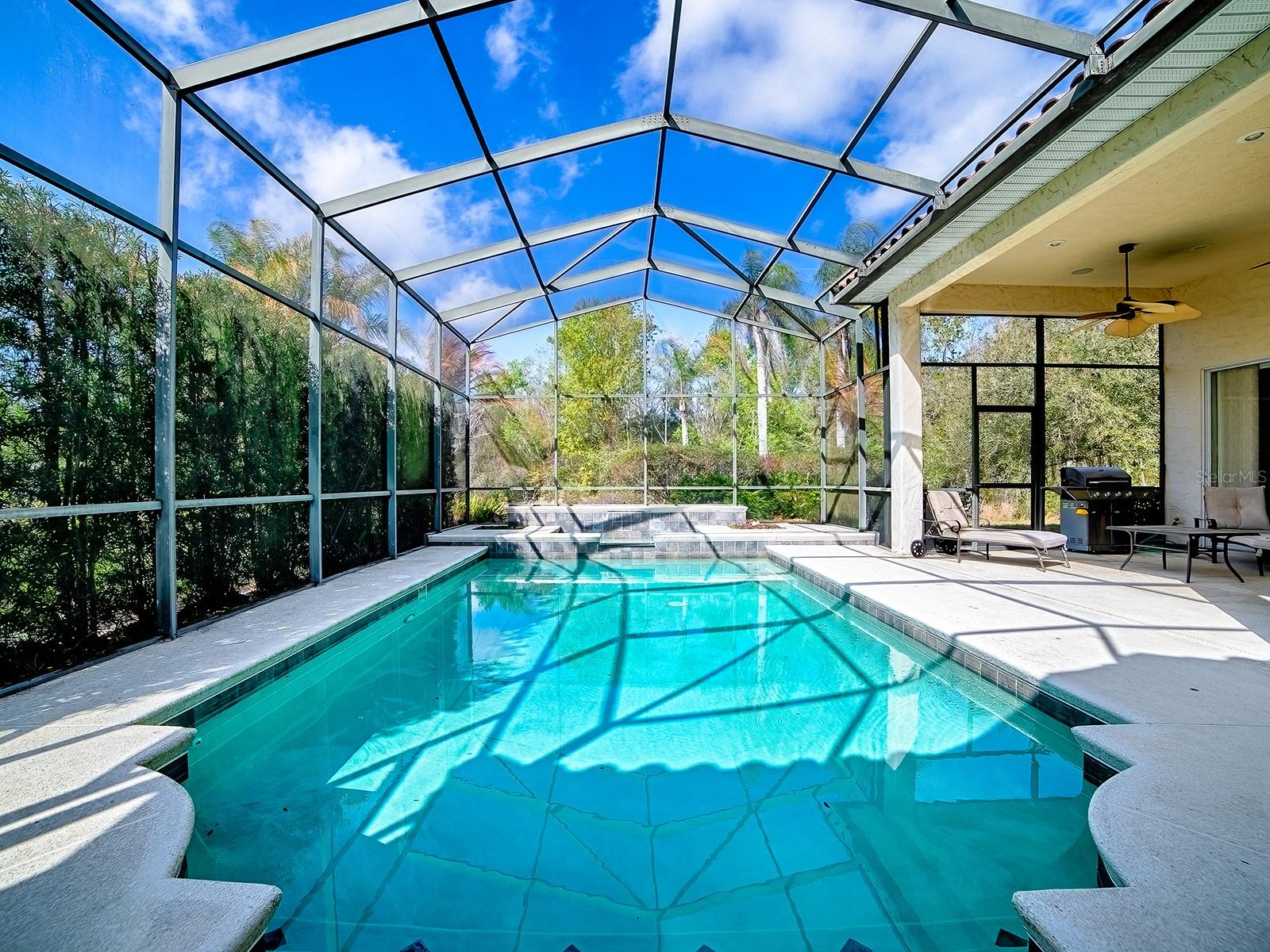 9926 SANTA BARBARA CT, HOWEY IN THE HILLS, FL, 34737