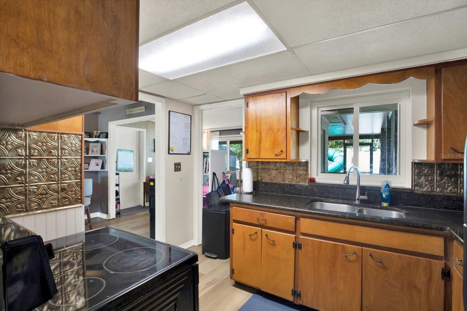 104 GLEN RIDGE AVE, TEMPLE TERRACE, FL, 33617