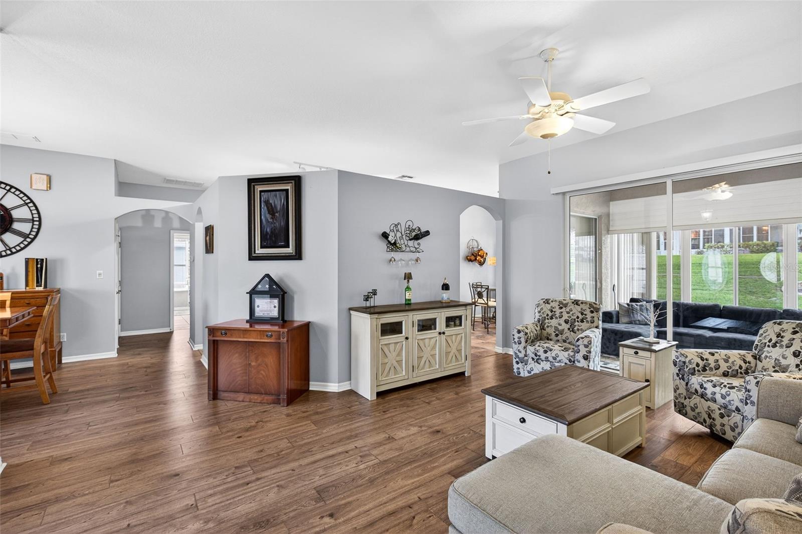 5036 SAWGRASS LAKE CIR, LEESBURG, FL, 34748