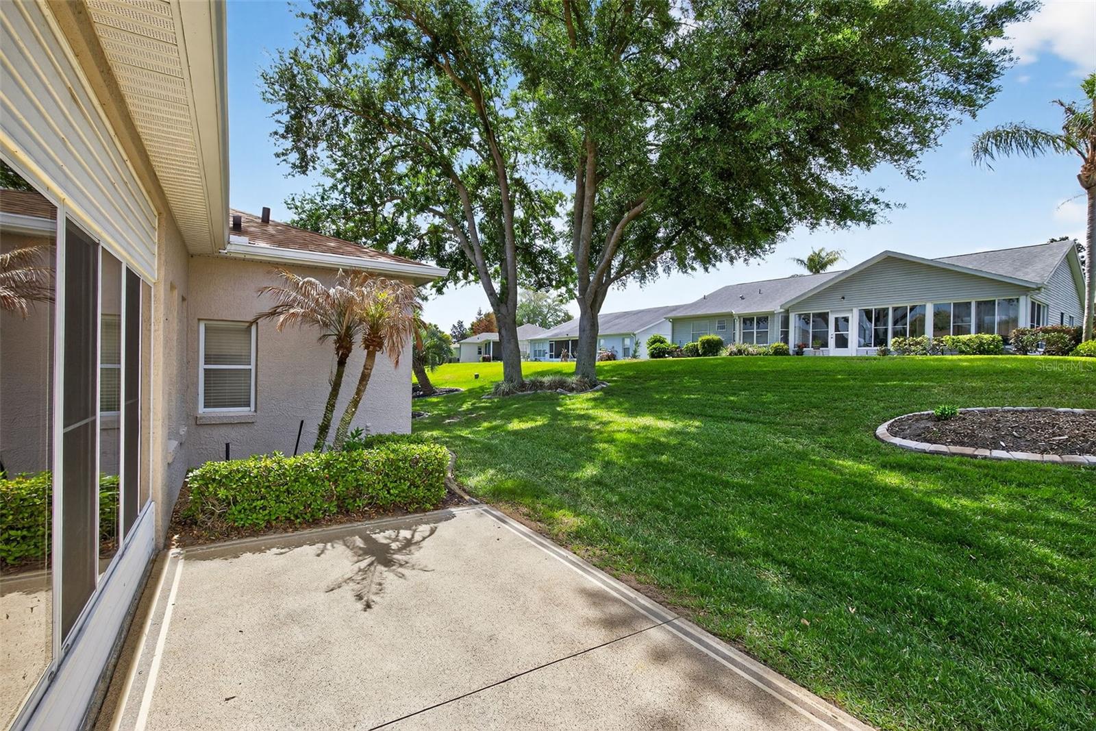 5036 SAWGRASS LAKE CIR, LEESBURG, FL, 34748