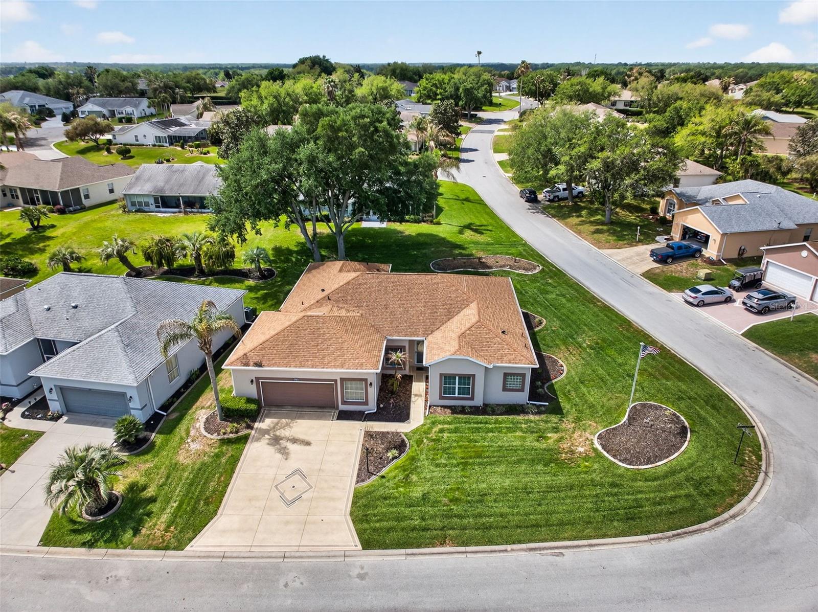5036 SAWGRASS LAKE CIR, LEESBURG, FL, 34748