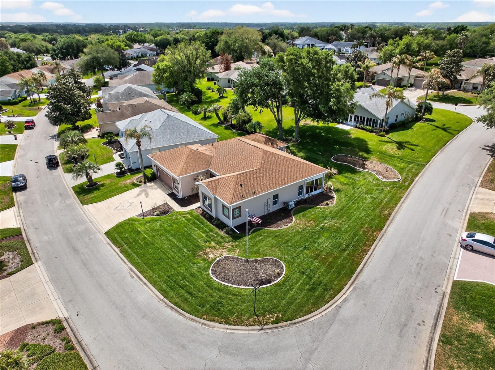 5036 SAWGRASS LAKE CIR, LEESBURG, FL, 34748