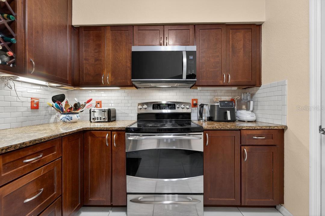 TB8493366 Property Photo