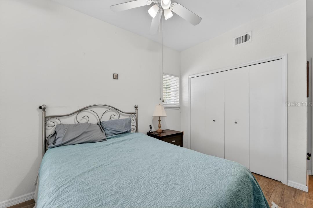 TB8493366 Property Photo