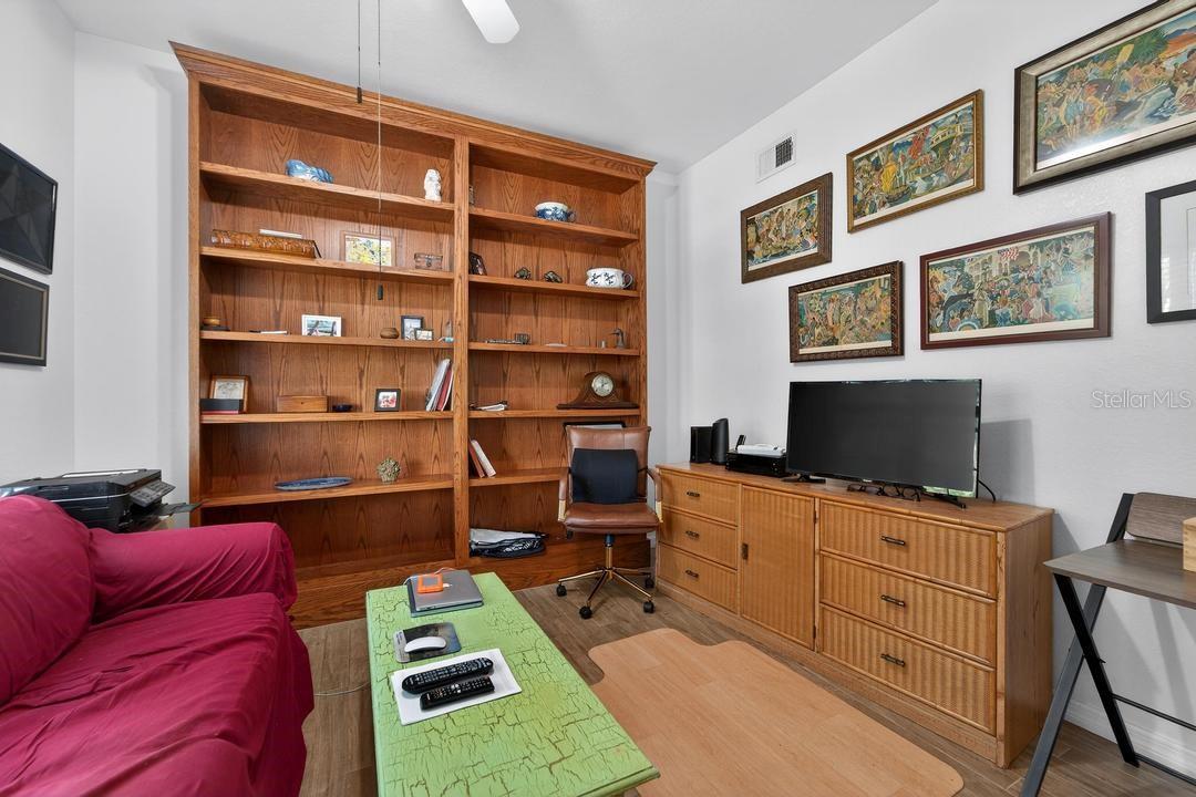 TB8493366 Property Photo