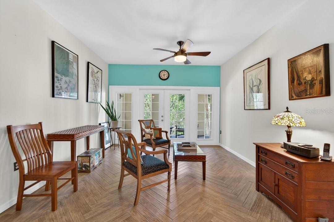 TB8493366 Property Photo