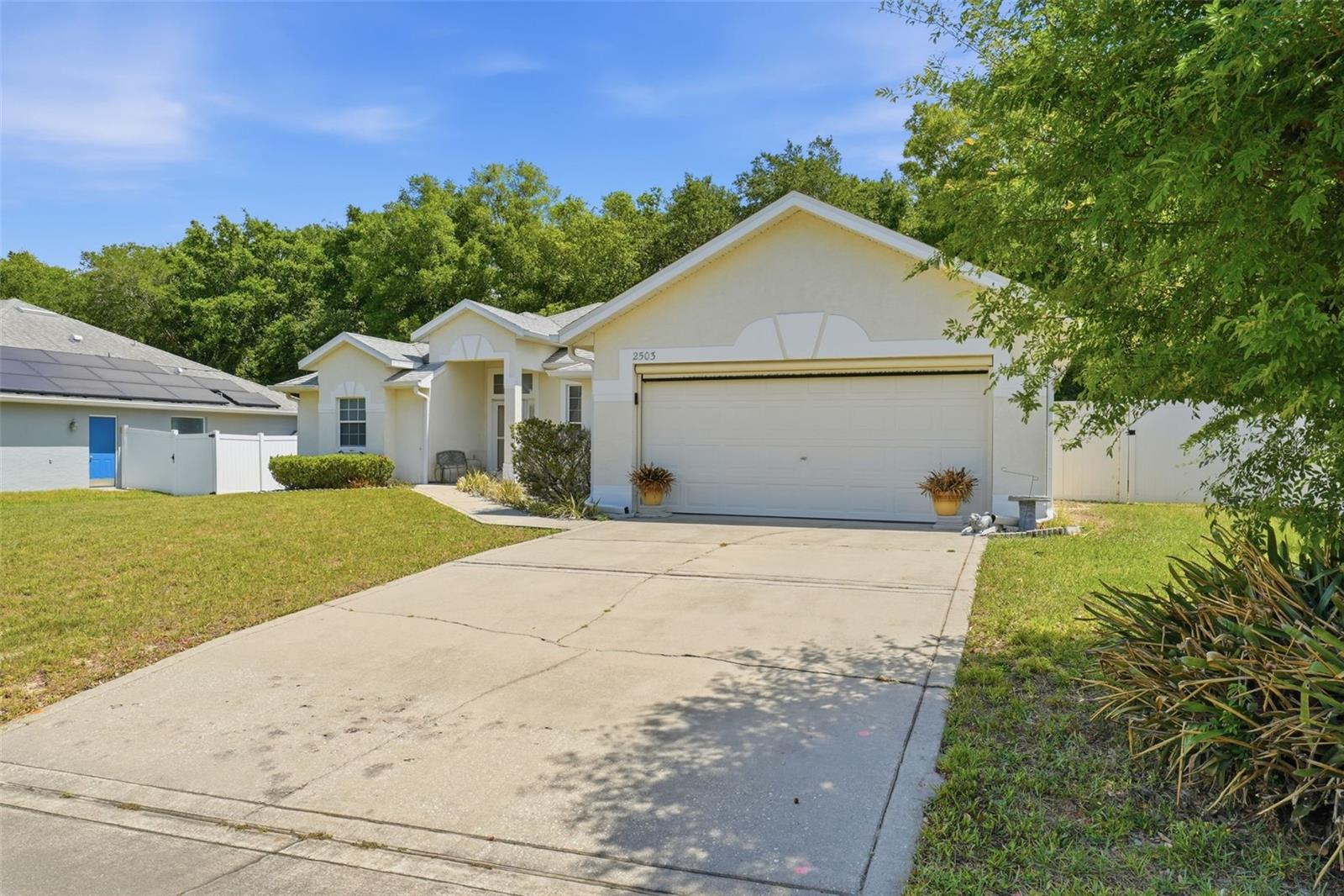 2503 GABLES DR, EUSTIS, FL, 32726