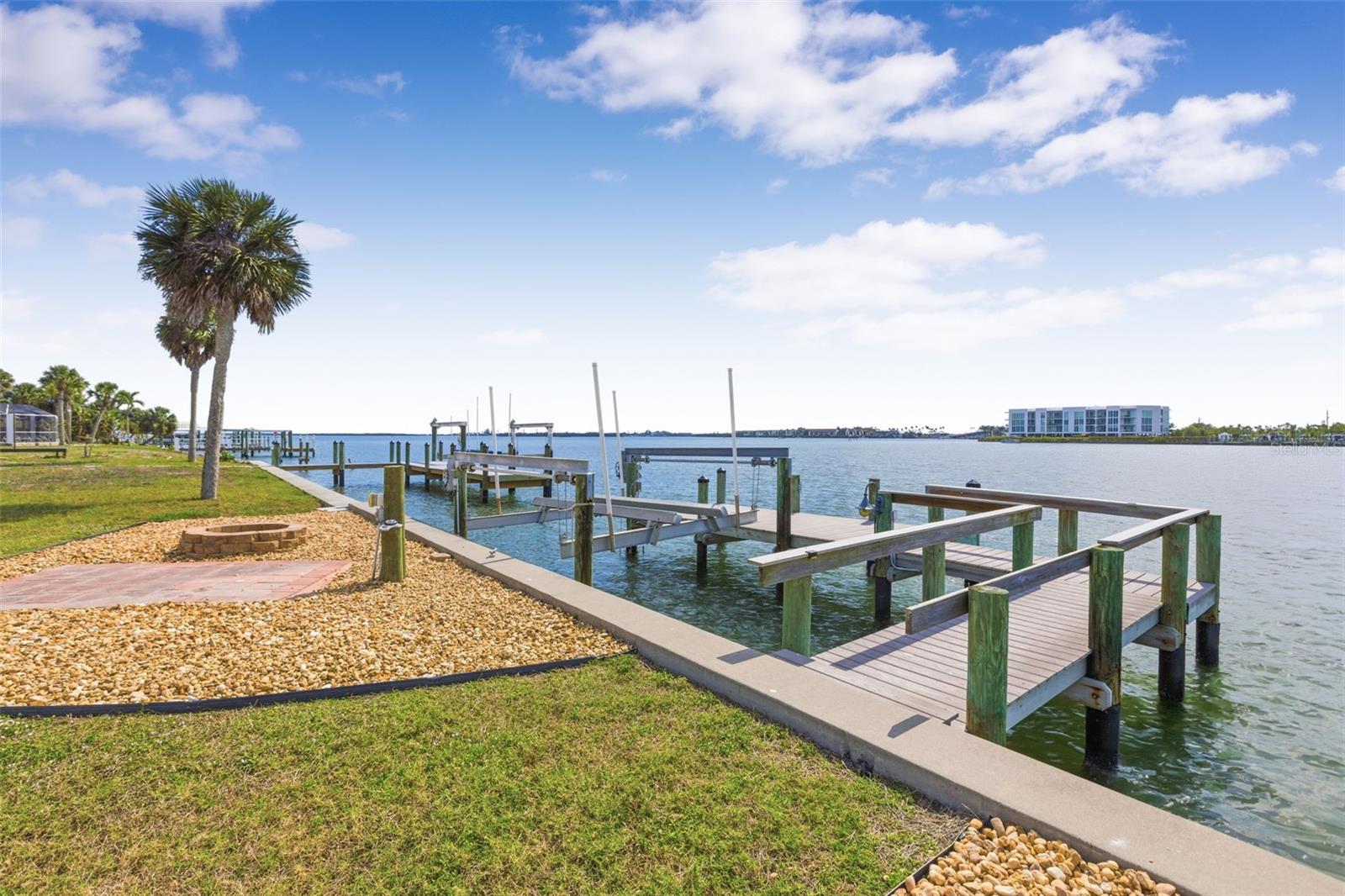1424 LEMON BAY DR, ENGLEWOOD, FL, 34223