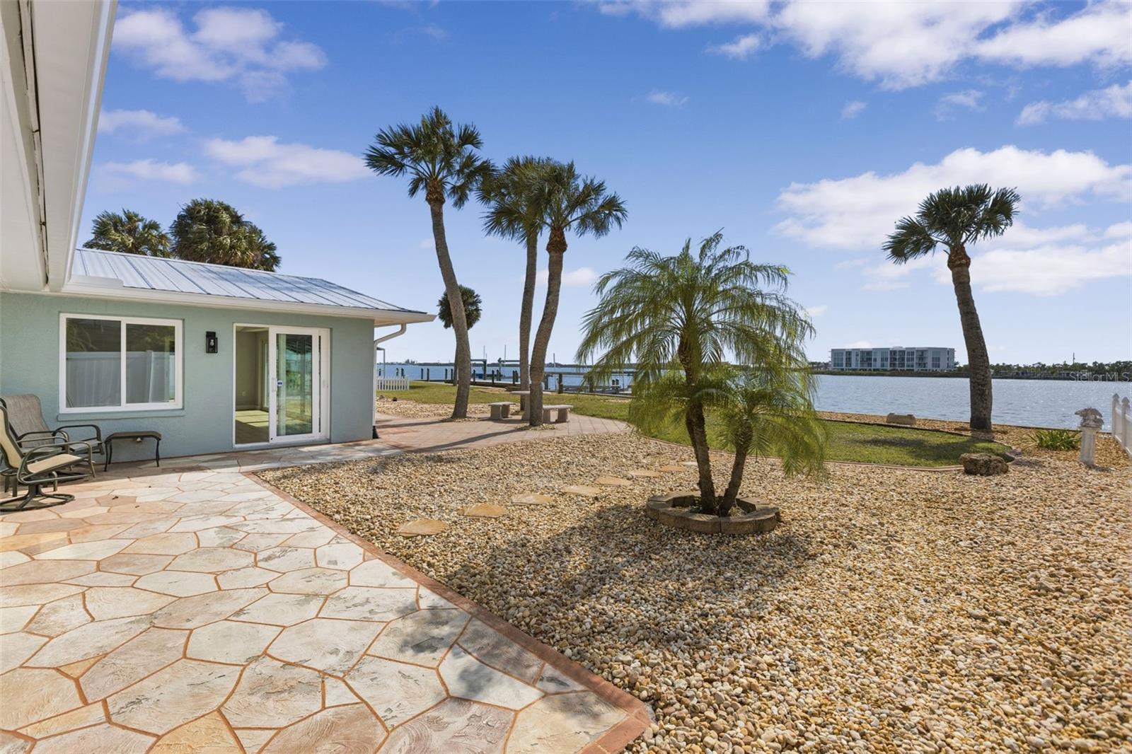 1424 LEMON BAY DR, ENGLEWOOD, FL, 34223
