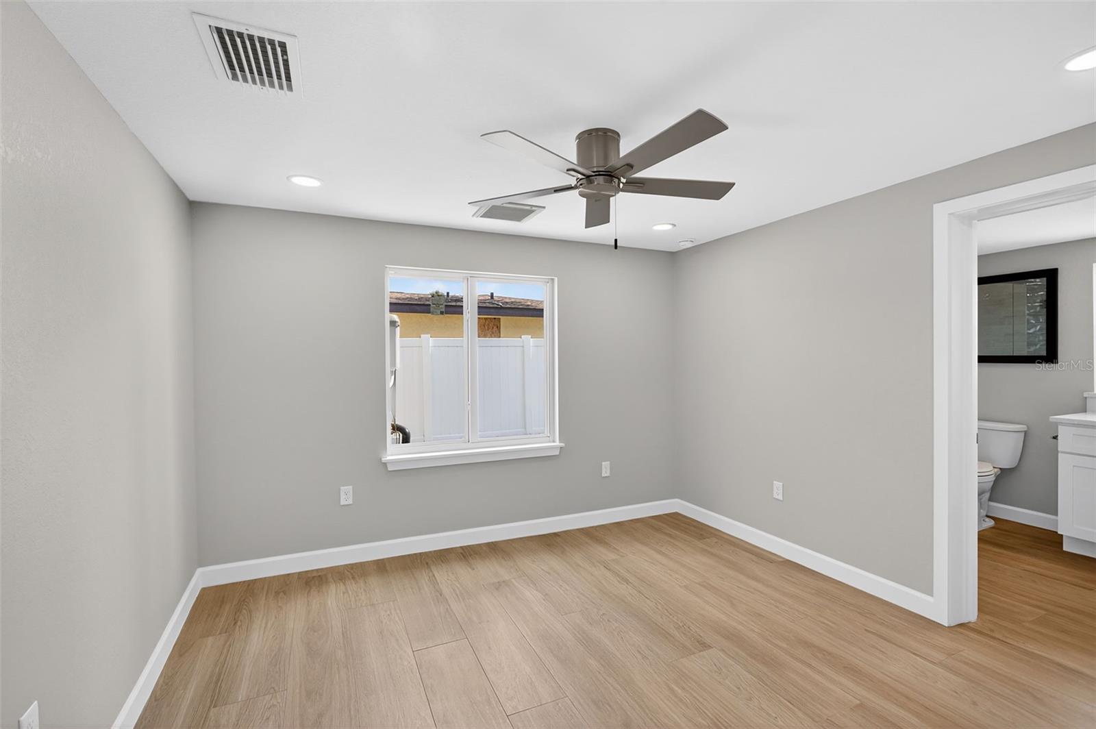 1424 LEMON BAY DR, ENGLEWOOD, FL, 34223